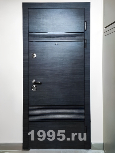 Панель с линейной фрезеровкой